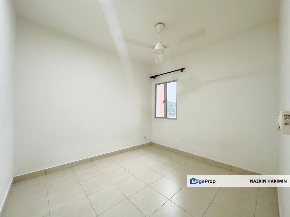 Cheapest Corner Unit Pangsapuri De Bayu, Setia Alam For Sale, Selangor, Shah Alam