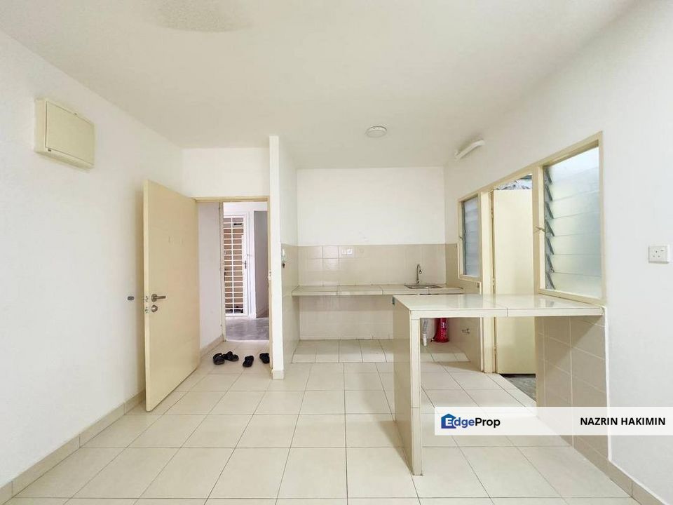 Cheapest Corner Unit Pangsapuri De Bayu, Setia Alam For Sale, Selangor, Shah Alam