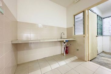 De Bayu Apartment @ Setia Alam