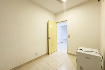 De Bayu Apartment @ Setia Alam