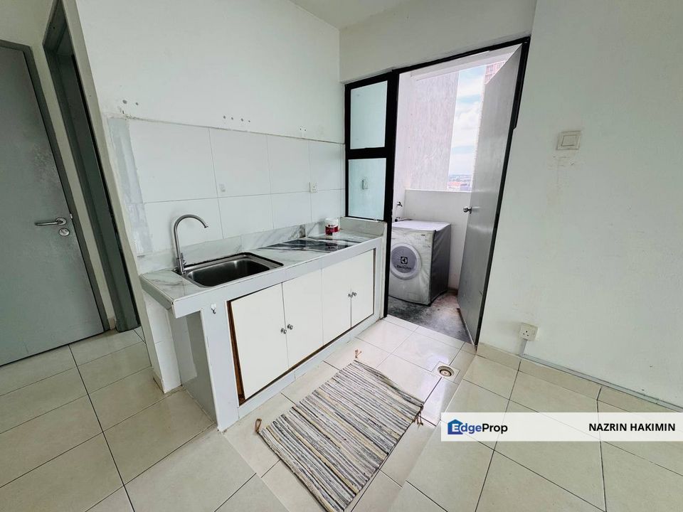 Termurah CORNER UNIT  Suria Raflesia Apartment, Setia Alam For Sale, Selangor, Setia Alam/Alam Nusantara