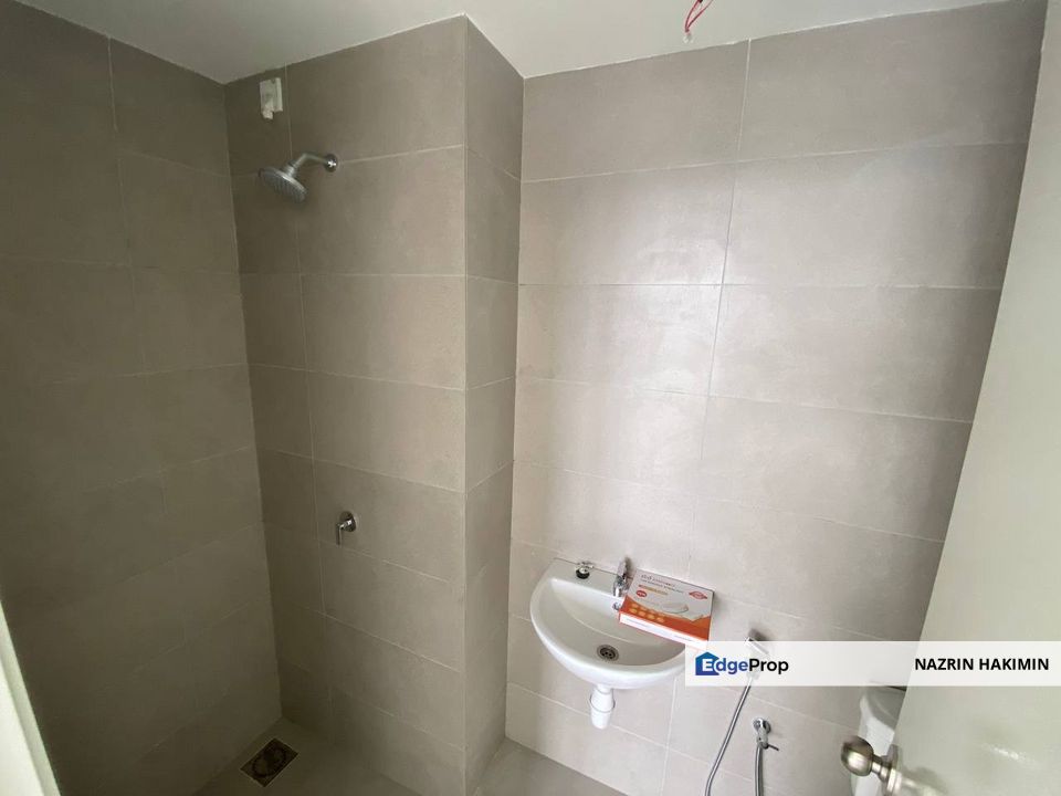 Selayang 168 Service Apartment Spacious 983 sqft unit for only RM1.7k, Selangor, Batu Caves 