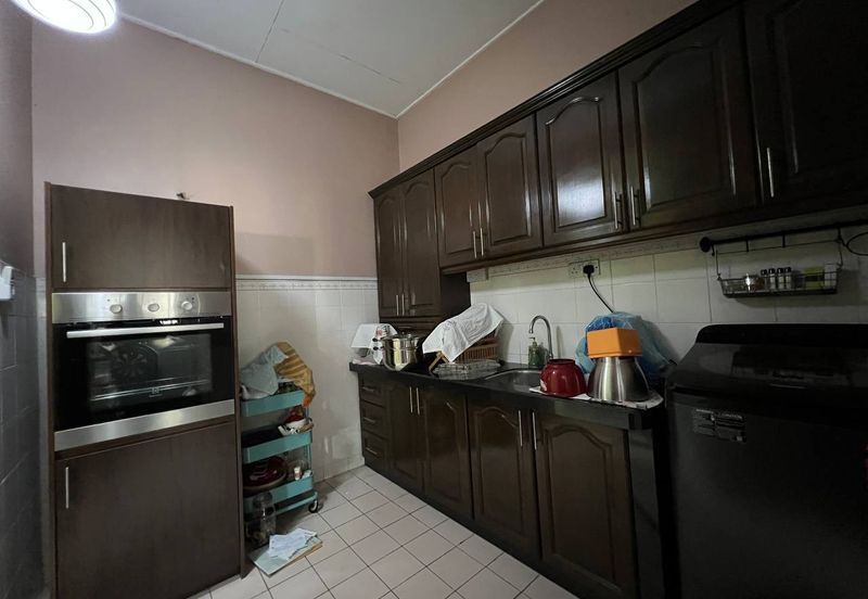 Lorong Mahkota Impian 2/19