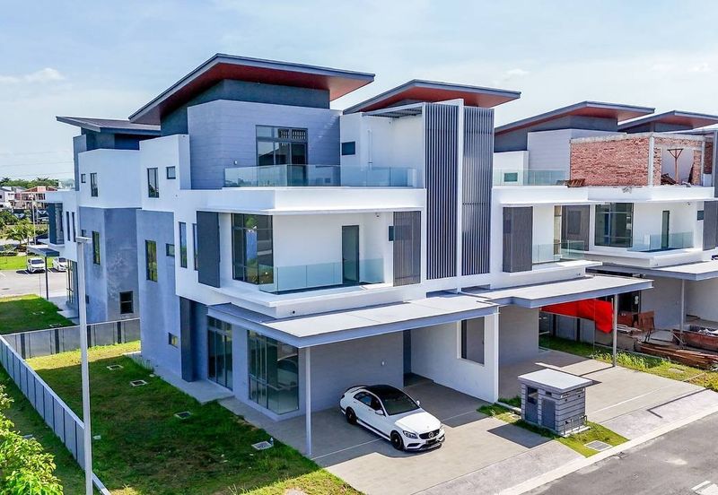 Broadleaf Residences, Hometree