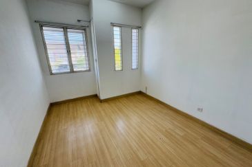 Ariza Elmina Gardens