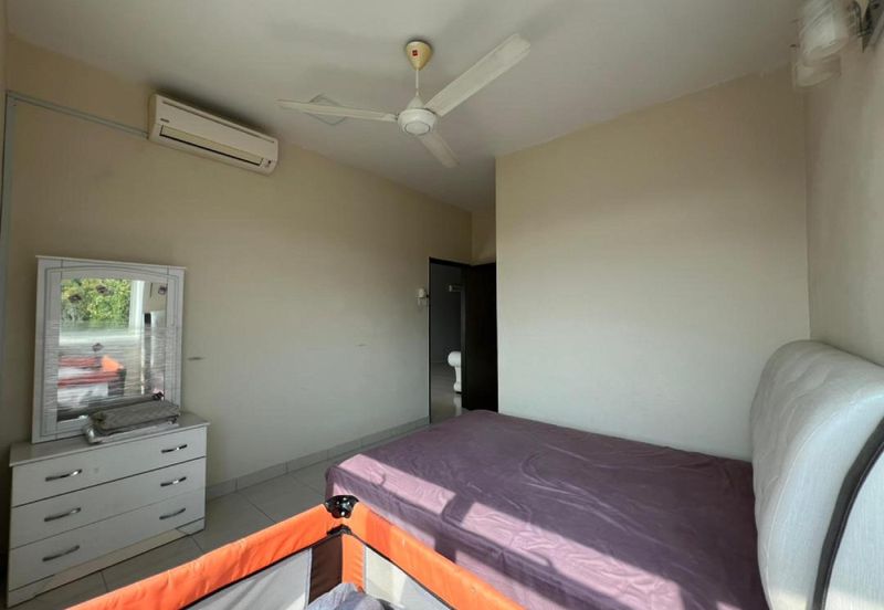 Residensi Warnasari 2