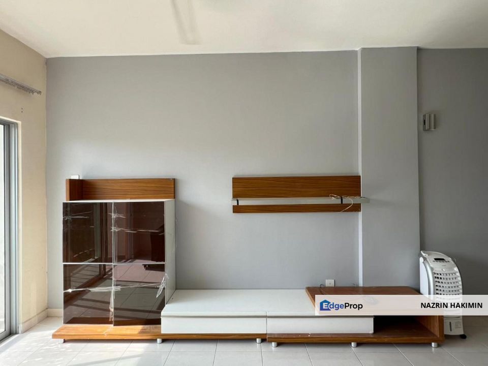 Corner Unit Residensi Warnasari 2, Puncak Alam For Sale, Selangor, Bandar Puncak Alam