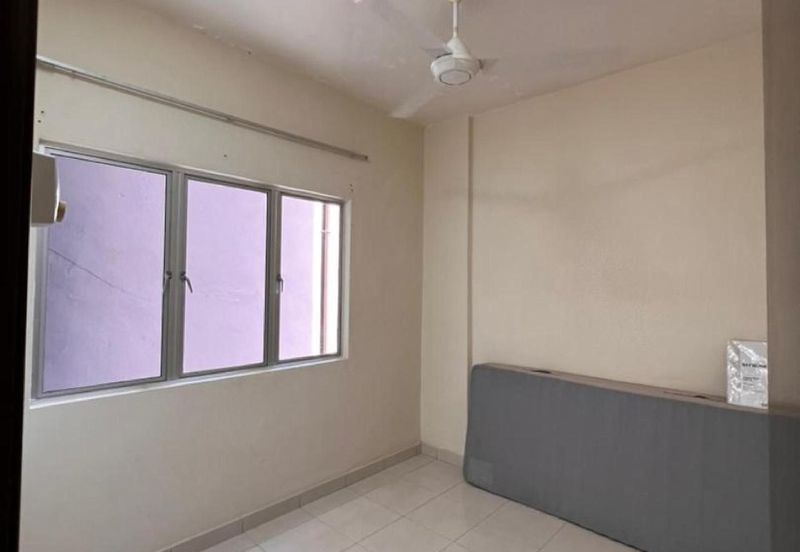 Residensi Warnasari 2