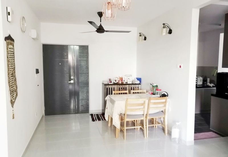 Residensi Laguna Biru 2