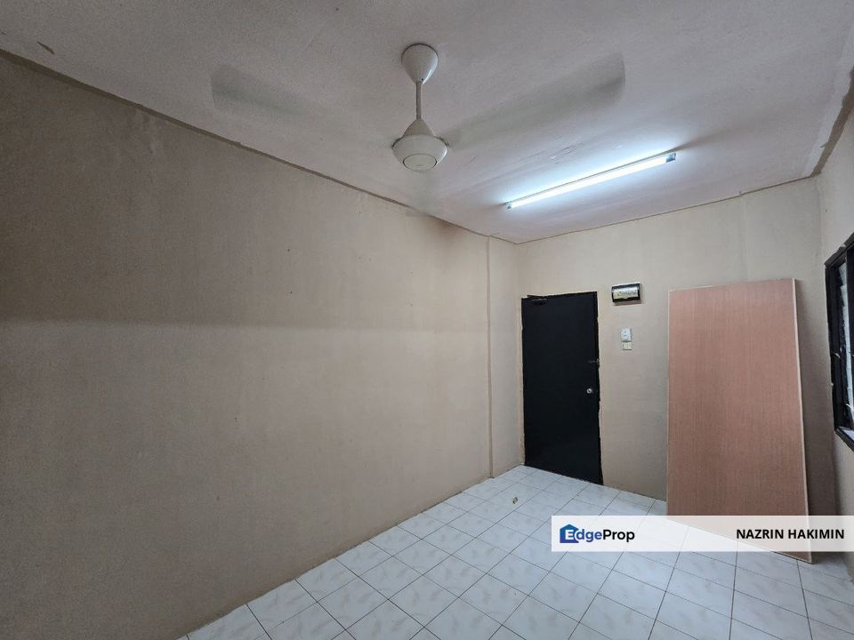 GOOD INVESTMENT Palma Apartment at Bandar Country Homes For Sale , Selangor, Bandar Country Homes