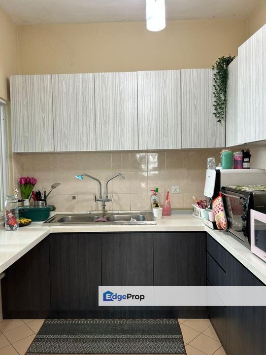 Open View Near LRT Best Unit Desa Impiana Condo Puchong, Selangor, Puchong