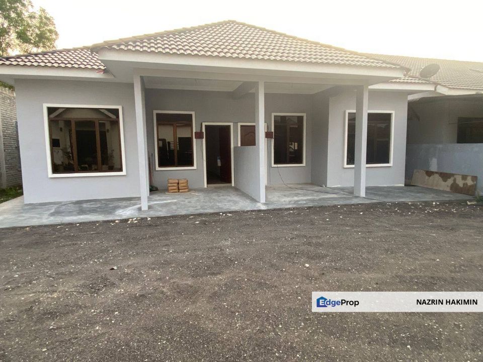 MURAH JALAN KEBUN, SEKSYEN 30 SHAH ALAM – SEMI-D HOUSE FOR SALE, Selangor, Shah Alam