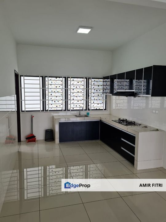 Oasis 1 Mutiara Kajang Condominium for Sale | Corner Lot with Balcony, Selangor, Kajang