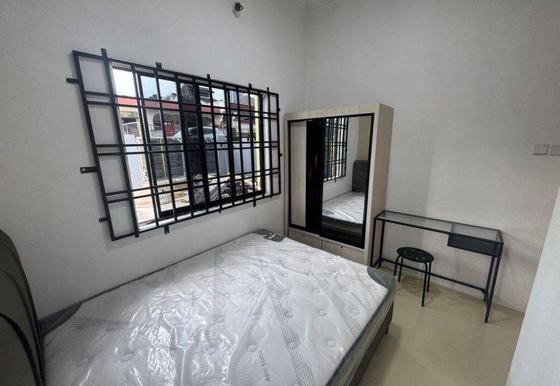 Room For Rent @ Jalan Wijaya Taman Century