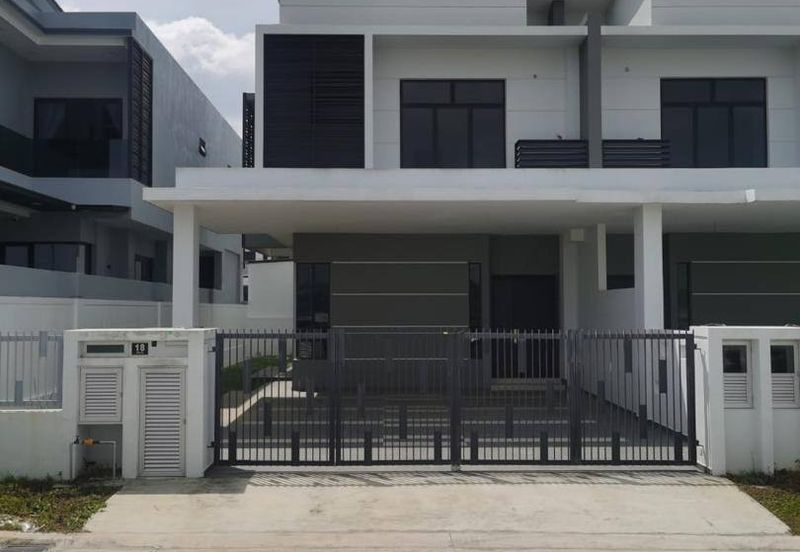 Double Storey Cluster @ Desa Tebrau Harp