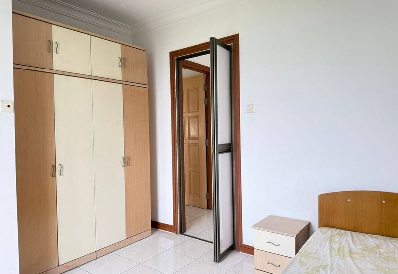 The Straits View, Bandar Baru Permas Jaya