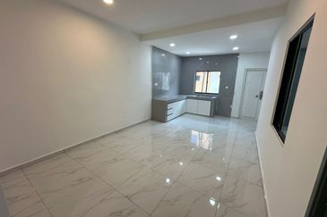 Double Storey Terrace @ Setia Indah