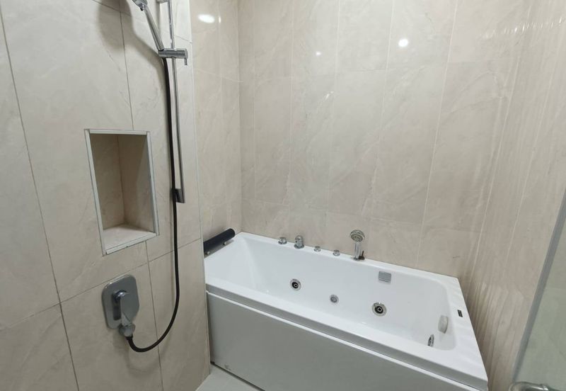 Paragon Suites @ CIQ