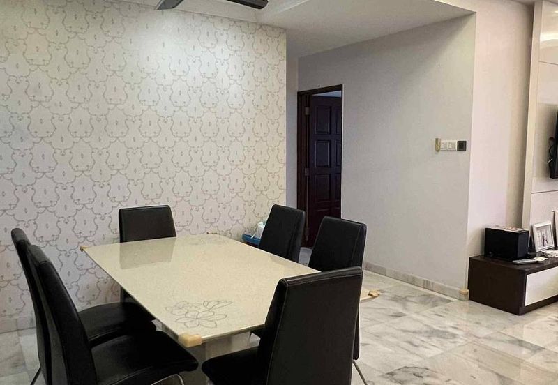 Aloha Tower Condominium