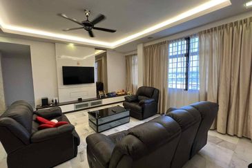 Aloha Tower Condominium