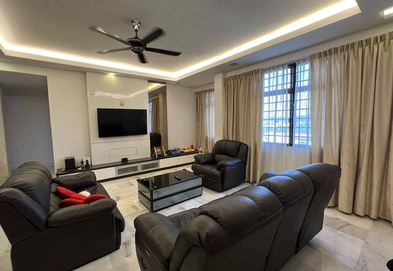 Aloha Tower Condominium