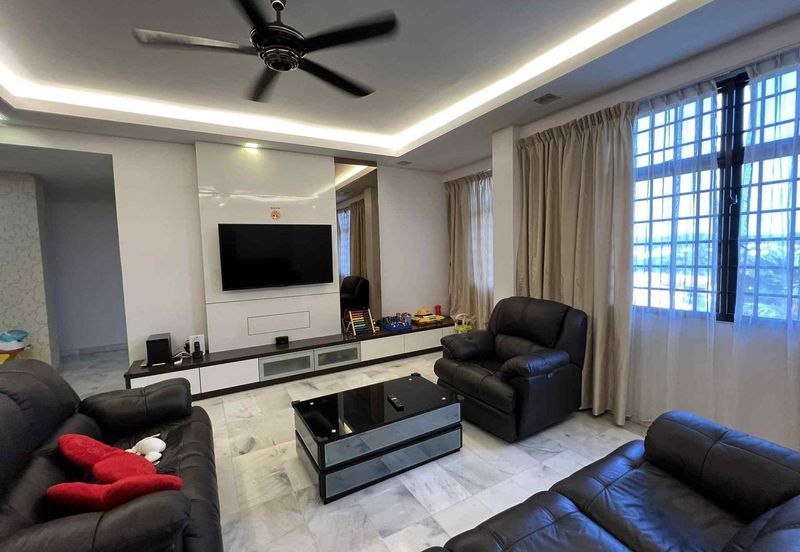 Aloha Tower Condominium