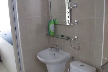 Golden Sands Seaview Residence