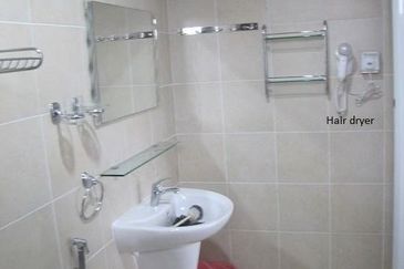 Golden Sands Seaview Residence