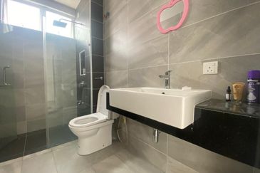 D'Lagoon, Taman Seri Austin