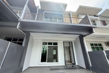 Austin Residence @Taman Mount Austin