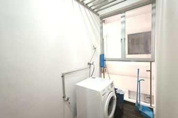 Baypoint @ Country Garden Danga Bay