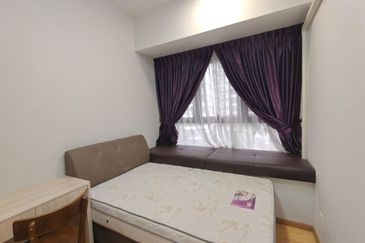 Baypoint @ Country Garden Danga Bay