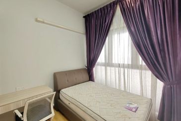 Baypoint @ Country Garden Danga Bay