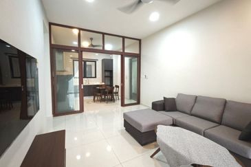 Baypoint @ Country Garden Danga Bay