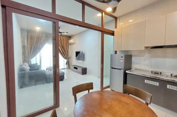 Baypoint @ Country Garden Danga Bay