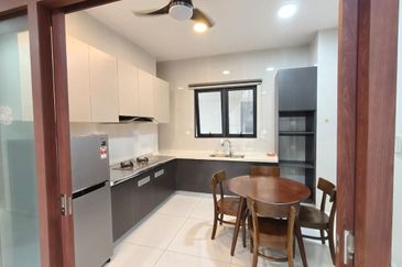 Baypoint @ Country Garden Danga Bay