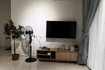 Baypoint @ Country Garden Danga Bay