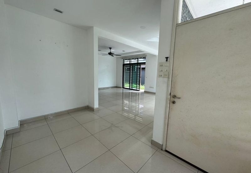 Maple Red, Adda Heights