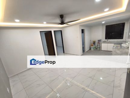 Selesa Jaya Flat @ bulk 8 Ground Floor, Johor, Skudai