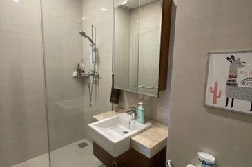 Puteri Cove Residences