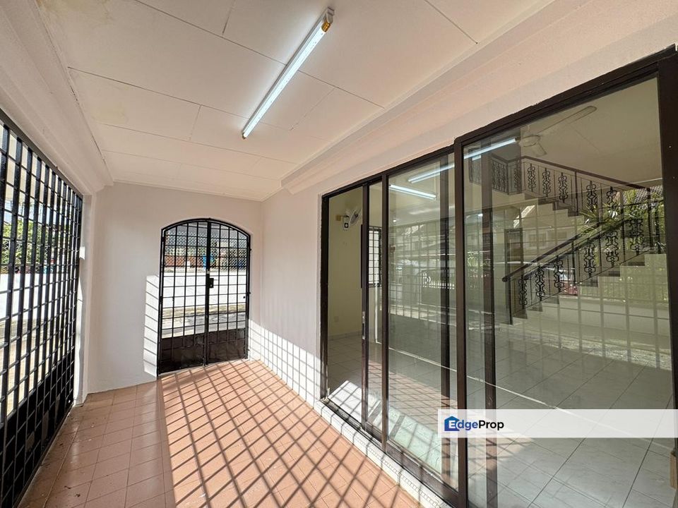 Double Storey Semi D @ Bandar Seri Alam Masai For Rent, Johor, Masai