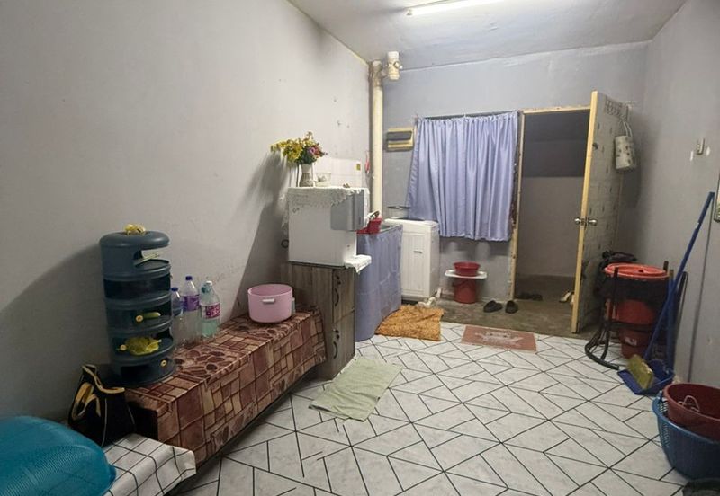 Flat Tasek 64, Bandar Baru Seri Alam