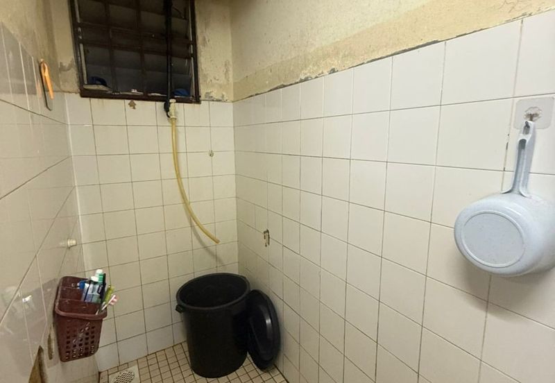 Flat Tasek 64, Bandar Baru Seri Alam