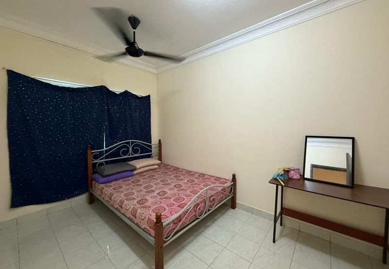 Bistari Impian Apartment @ Larkin