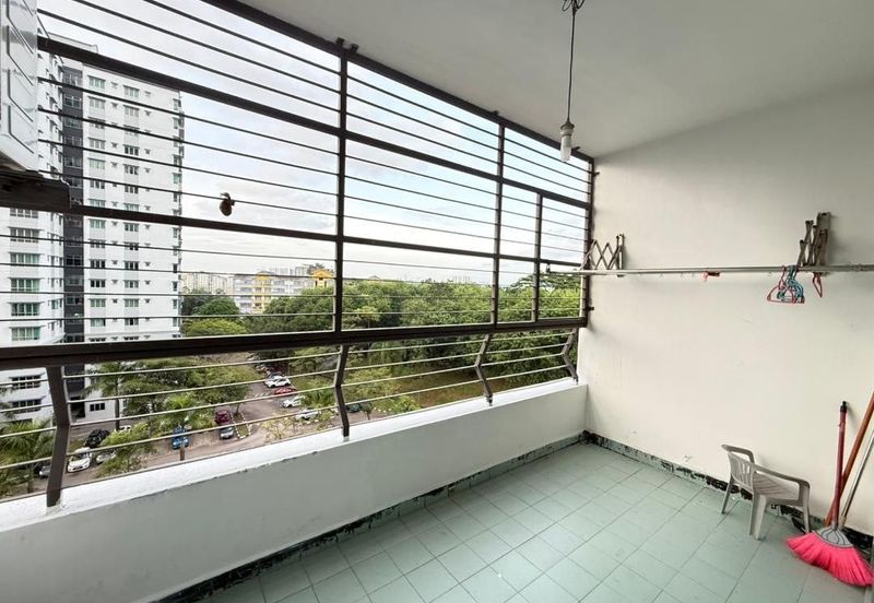 Bistari Impian Apartment @ Larkin