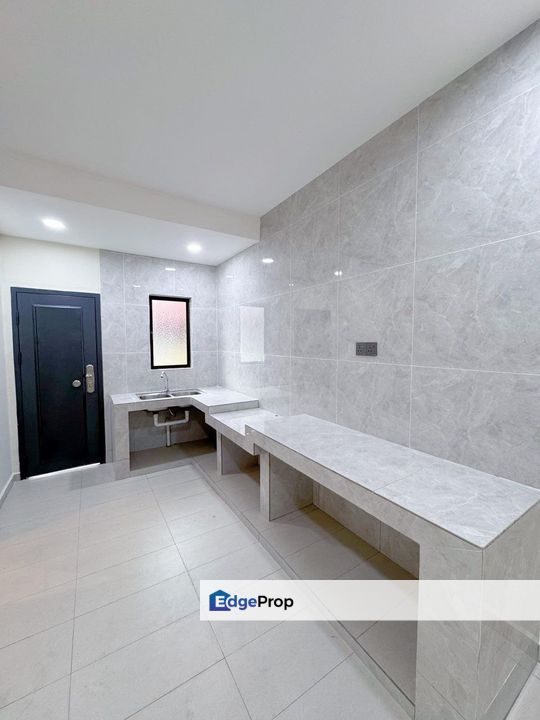 Single Storey @ Jalan Bayan 3/2, Megah Ria For Sale, Johor, Masai