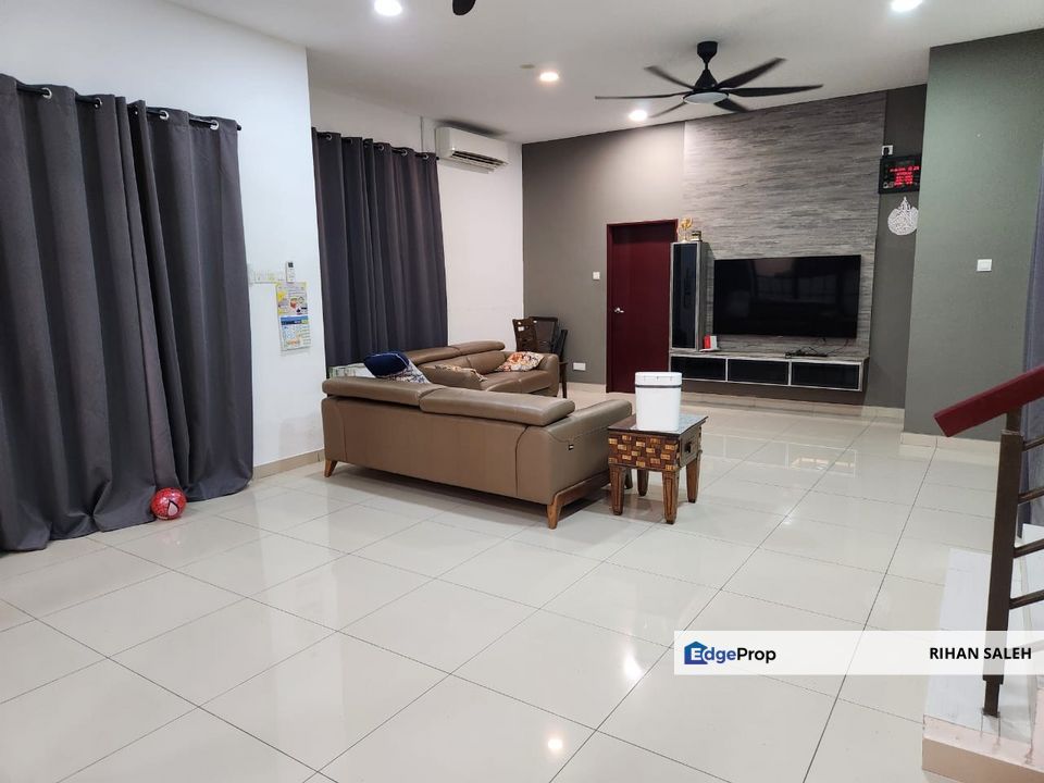 TAMAN MELUR, SEMENYIH, SELANGOR: Freehold Semi-Detached House FOR SALE - EXCEPTIONAL VALUE & SPACIOUS, Selangor, Semenyih