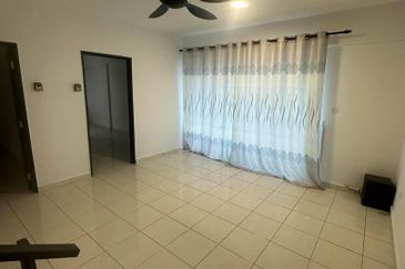 Bangi Avenue 3, Seksyen 7