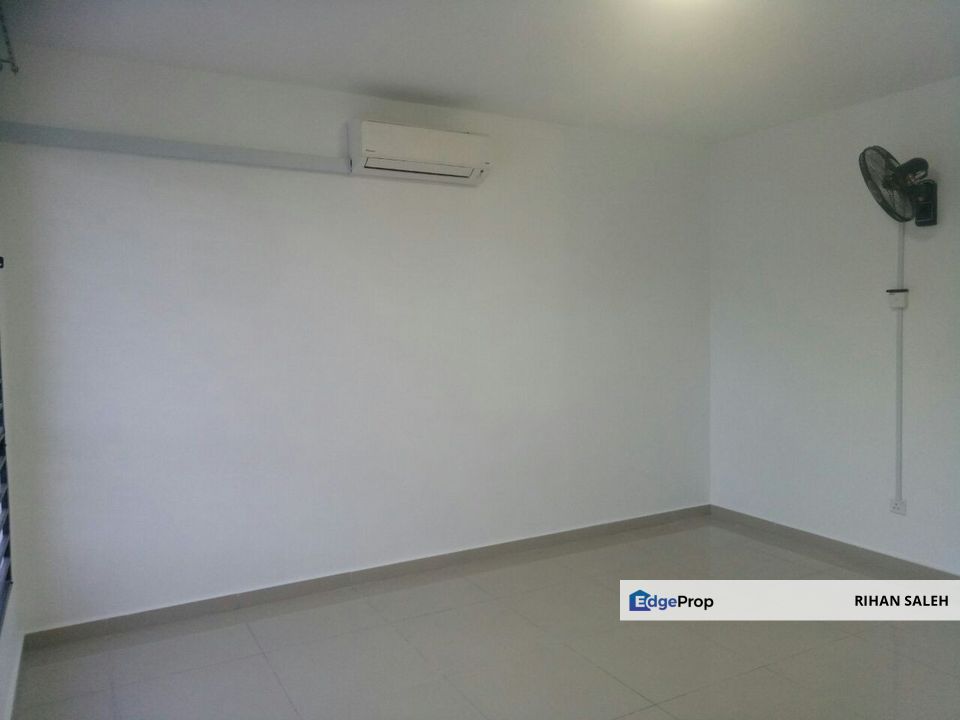 SHAH ALAM Seksyen 30, Freehold 2-Storey Terraced House for SALE!, Selangor, Shah Alam