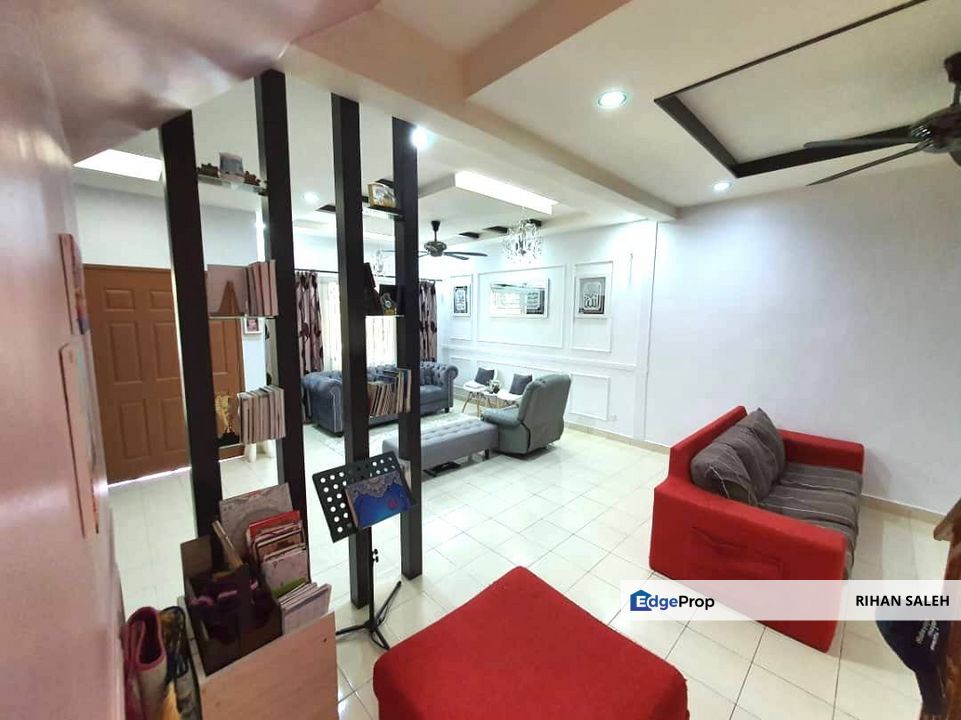 TAMAN PELANGI SEMENYIH  Double Storey Terrace House For SALE FREEHOLD & RENOVATED0, Selangor, Semenyih